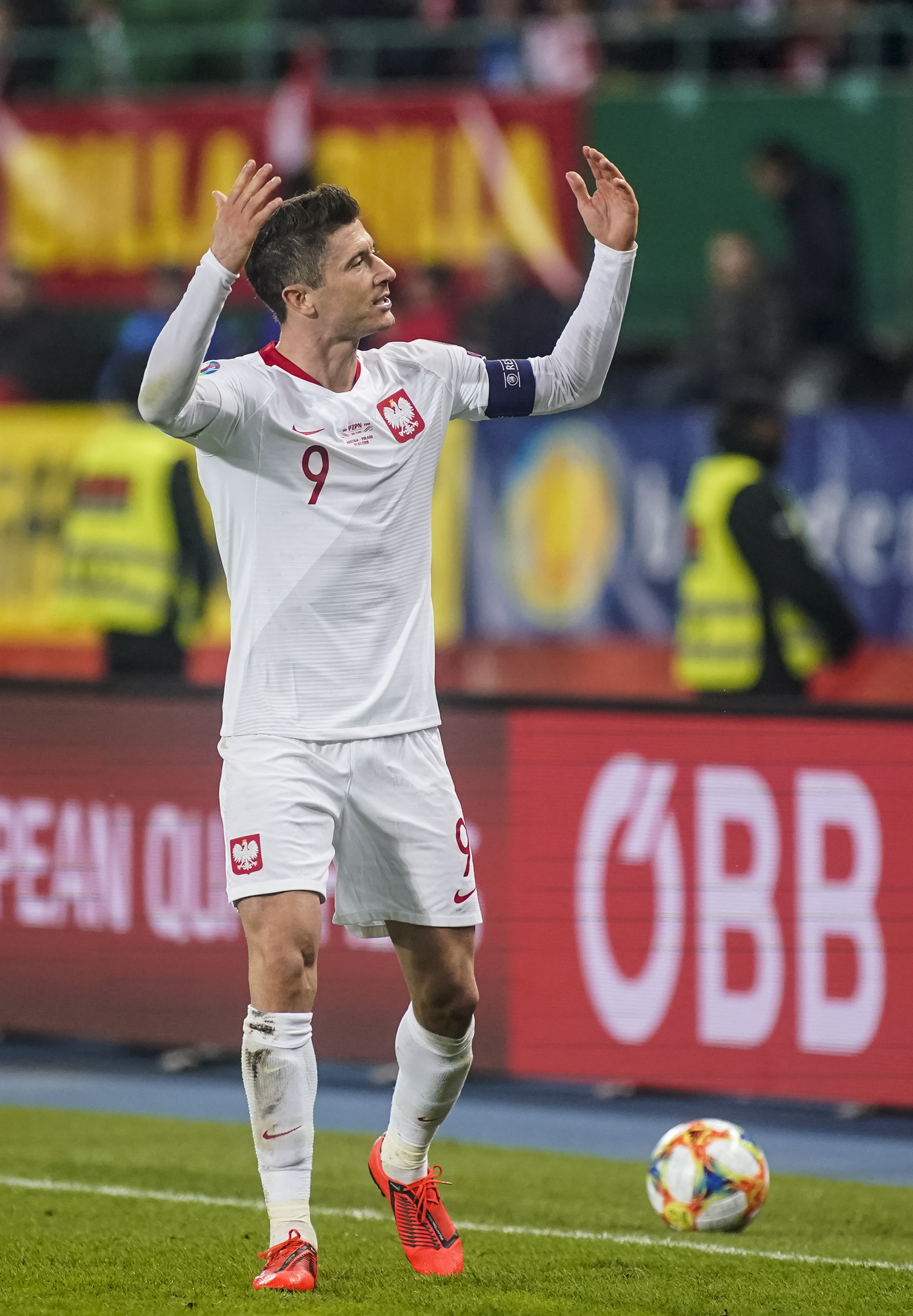 9you娱乐-奥地利队轻取波兰队，奥恰洛夫关键制胜